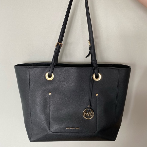 Michael Kors Walsh Saffiano leather top zip tote bag - Picture 2 of 7